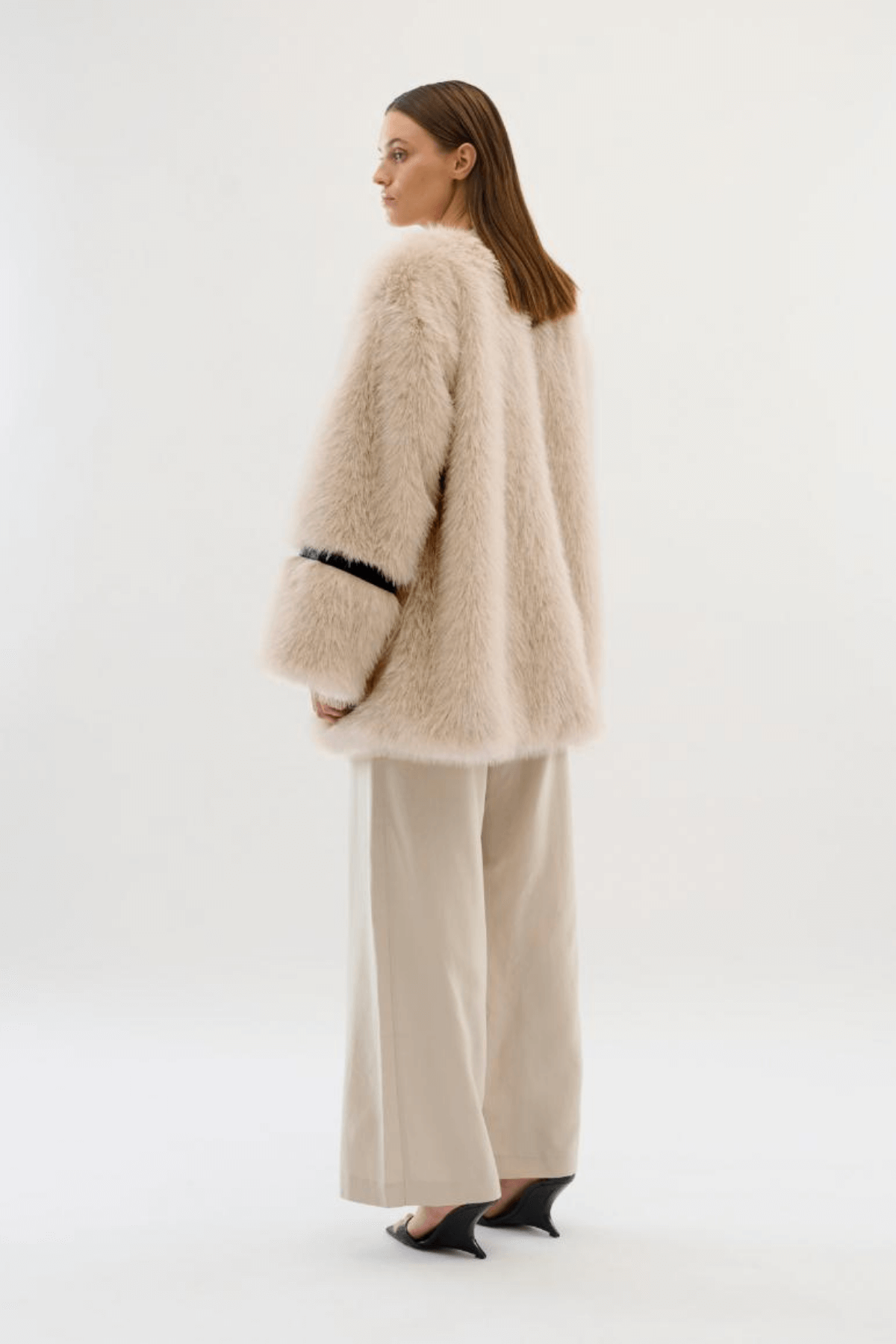 PEARLY FUR COAT SILVER CLOUD