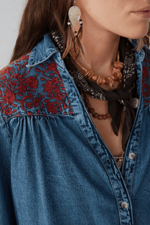 PHOEBE BLOUSE BLUE MOON