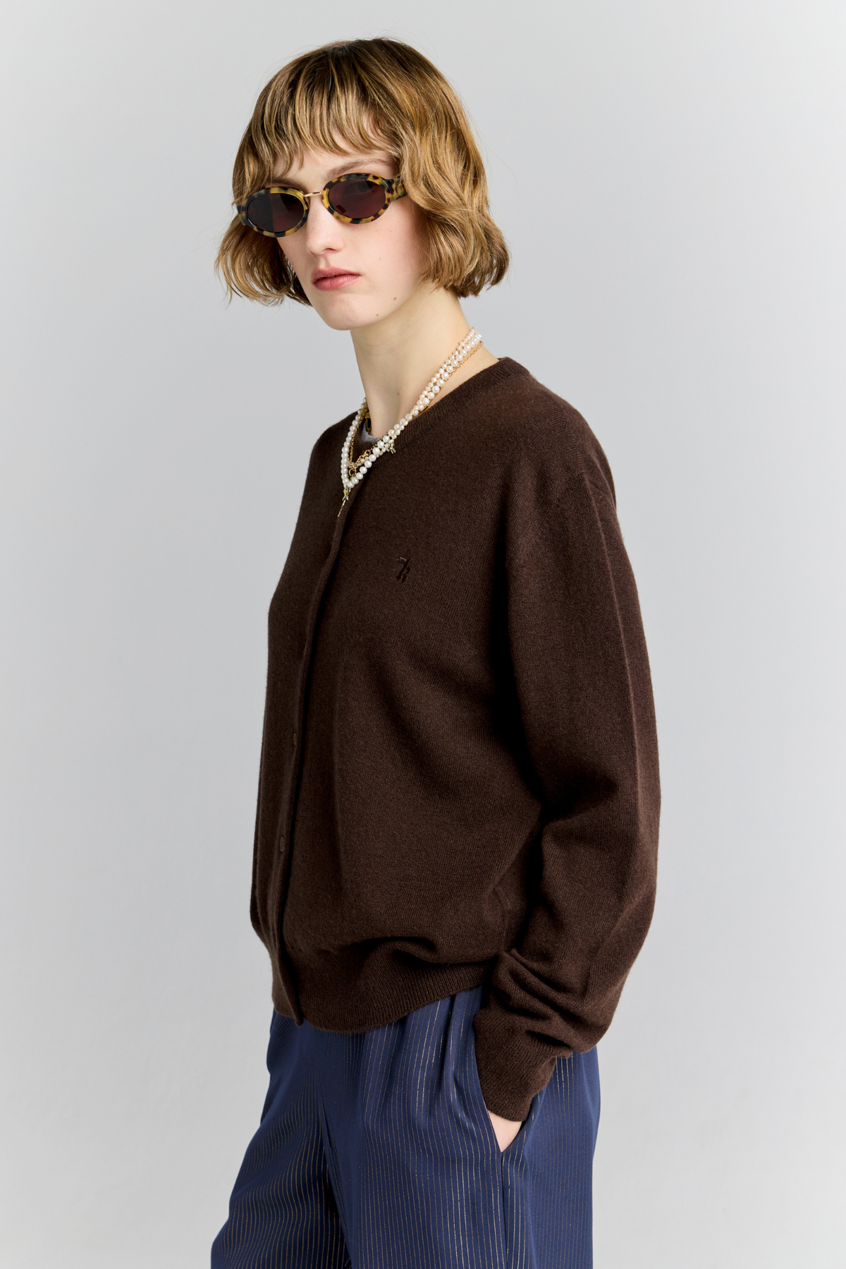 POSY CASHMERE CARDIGAN CHOCOLATE