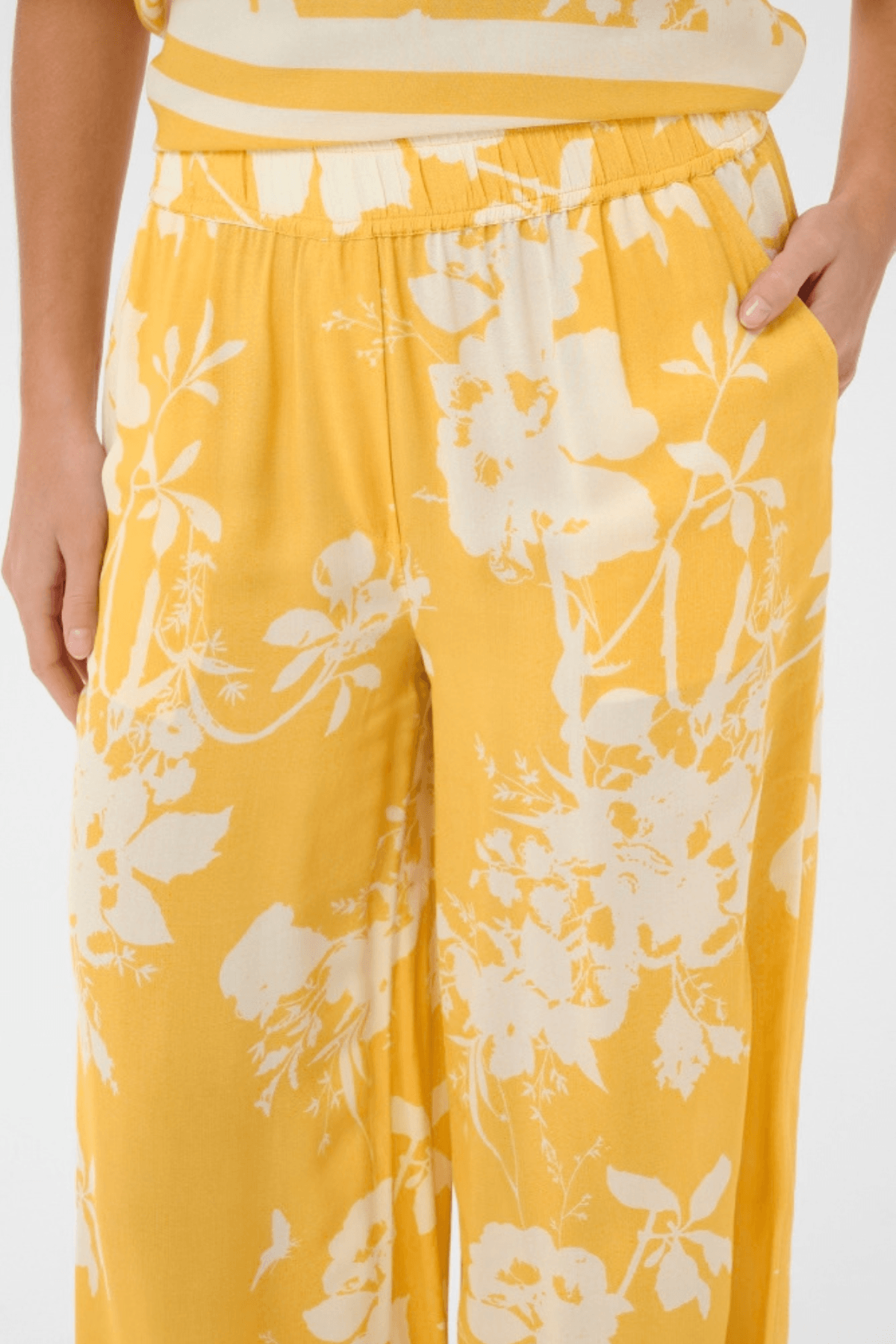 RASHEDA PANTS GOLDEN APRICOT FLOWER