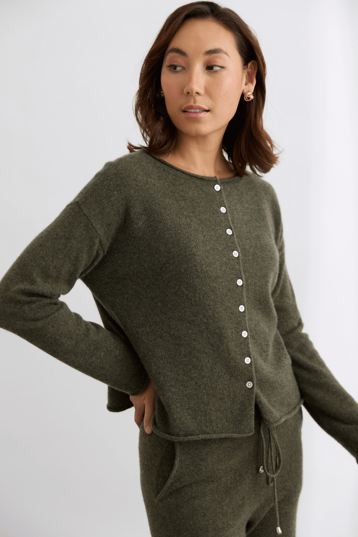 REVERSIBLE BUTTON CARDI MILITARY