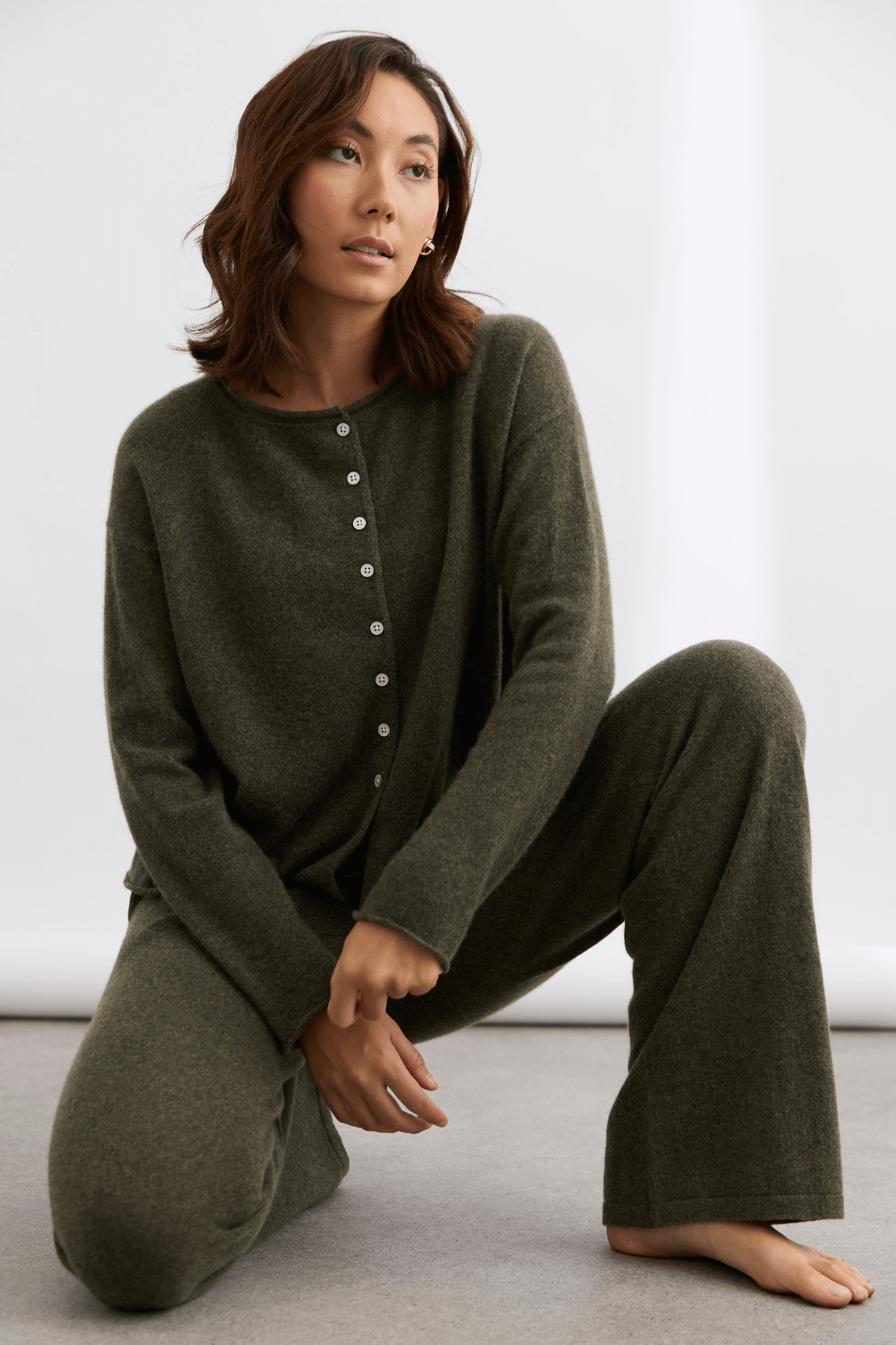 REVERSIBLE BUTTON CARDI MILITARY