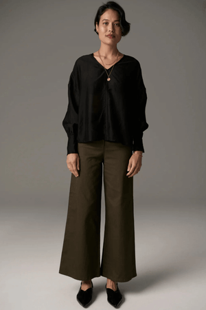 RHEA V SHIRT BLACK
