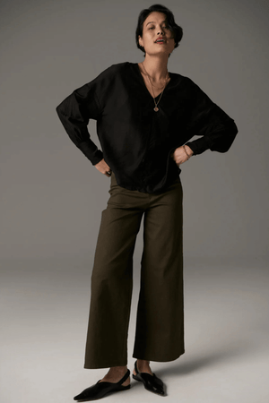 RHEA V SHIRT BLACK