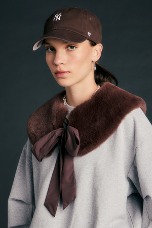 RUNAWAY COLLAR MOCHA