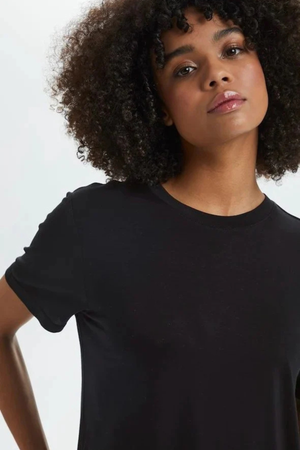 ADELIA REGULAR TSHIRT BLACK