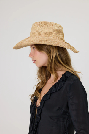 SARA HAT NATURAL WITH SHELL