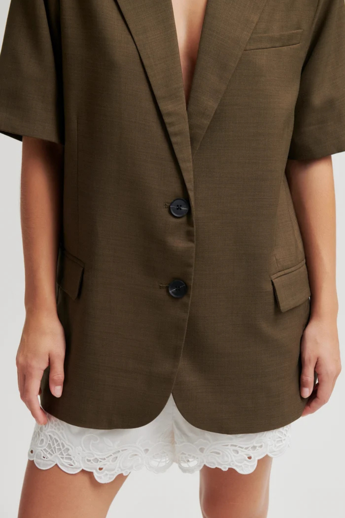 SHARO SHORT SLEEVE BLAZER CANTEEN