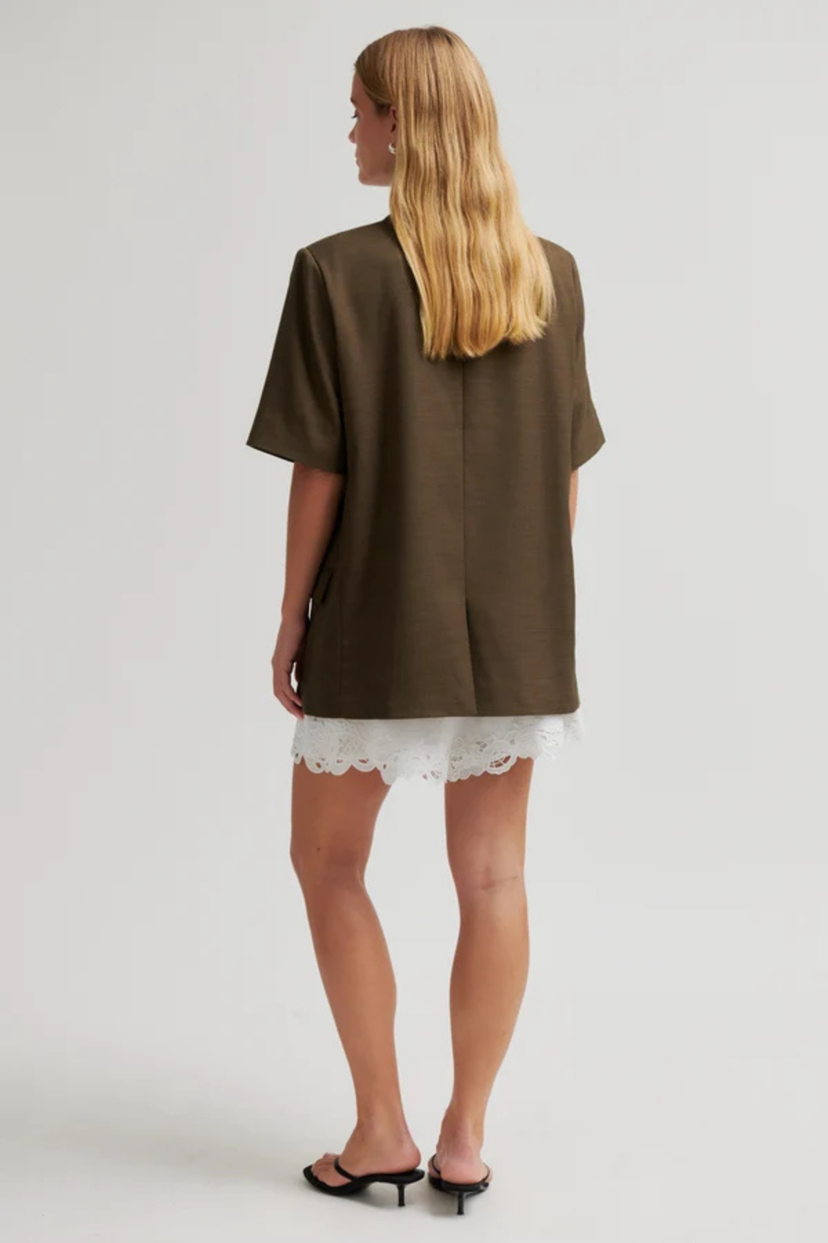 SHARO SHORT SLEEVE BLAZER CANTEEN