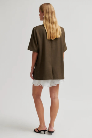 SHARO SHORT SLEEVE BLAZER CANTEEN