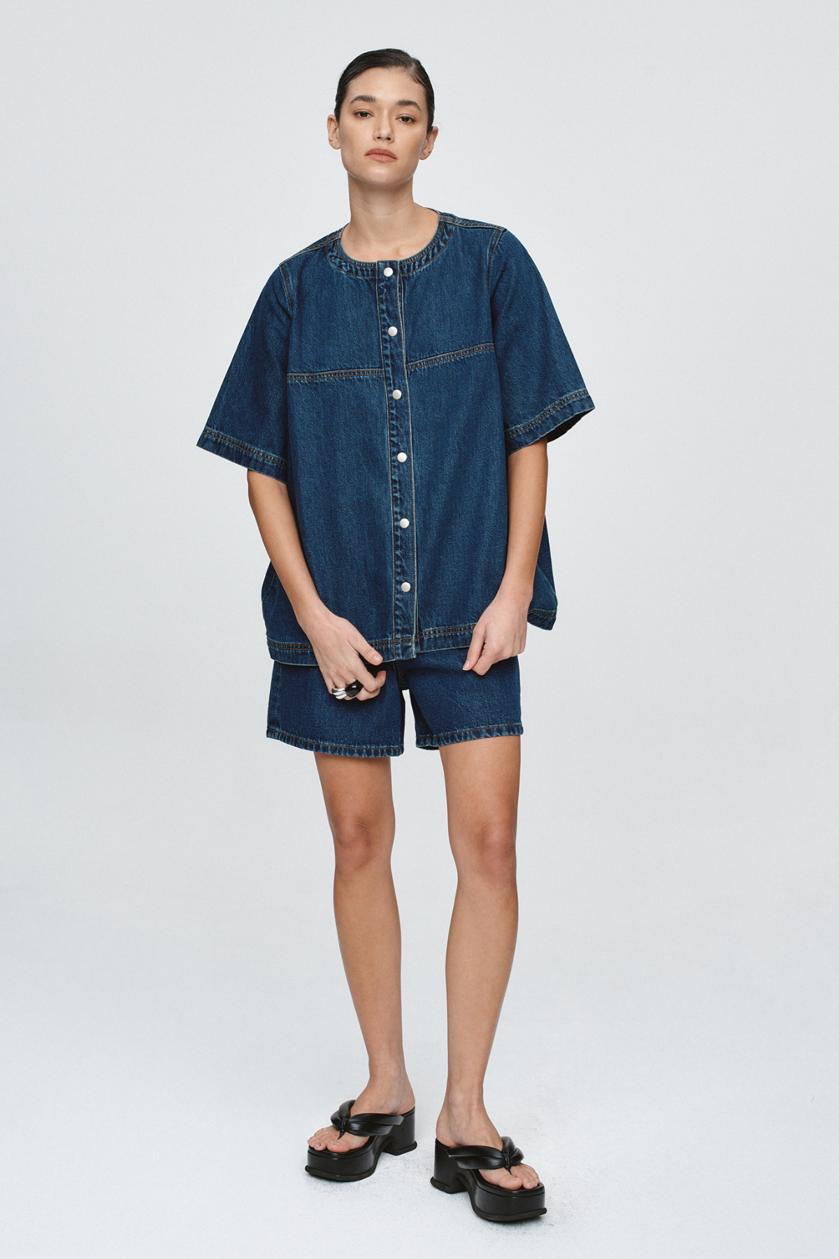 SHORT SLEEVE SEAM SHIRT CLASSIC BLUE