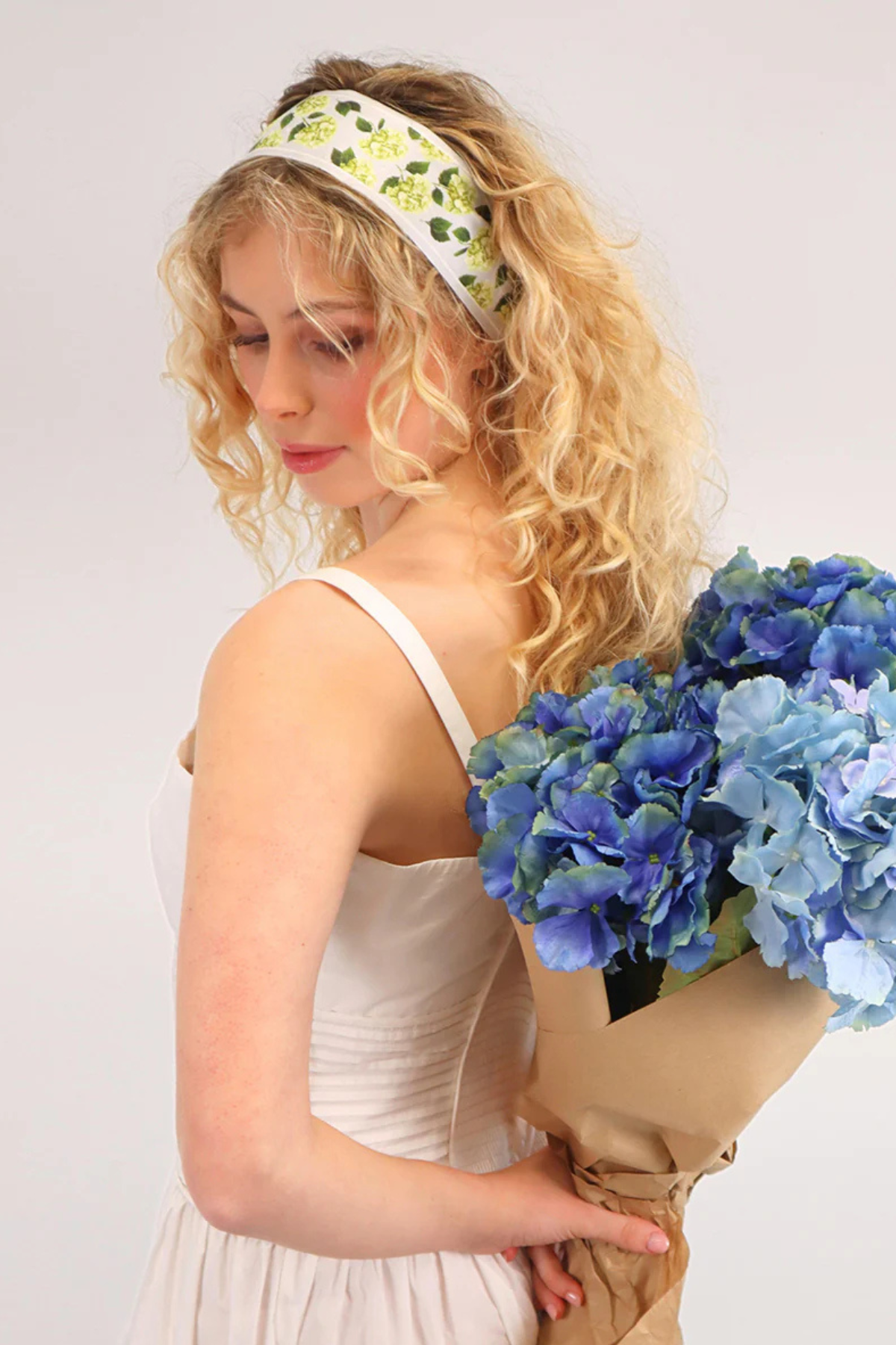 THE COUSINS SILK TWILLY