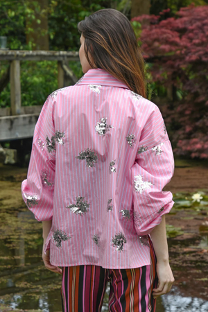 TIES ON THE PRIZE SHIRT PINK STRIPE