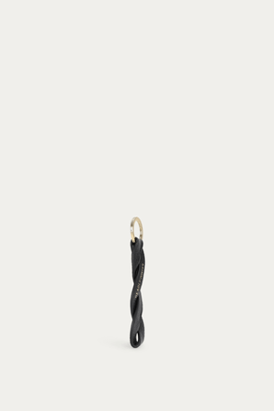 TWISTER KEY CHARM BLACK