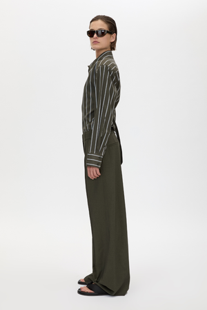 UNA STRAIGHT LEF PIN TUCK TROUSER DARK EMERALD