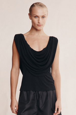 WINI TOP BLACK