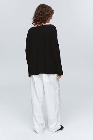 YELENA TEE BLACK