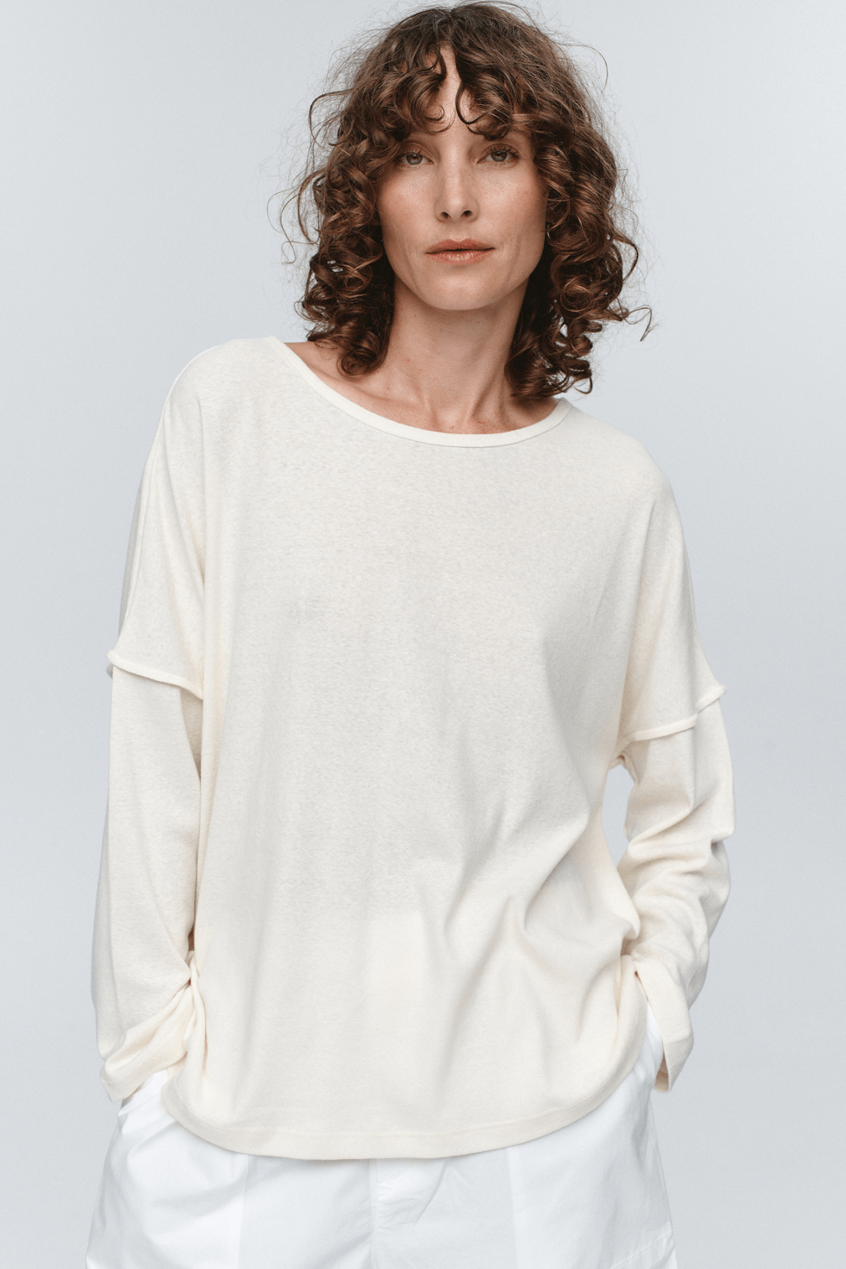 YELENA TEE CREME